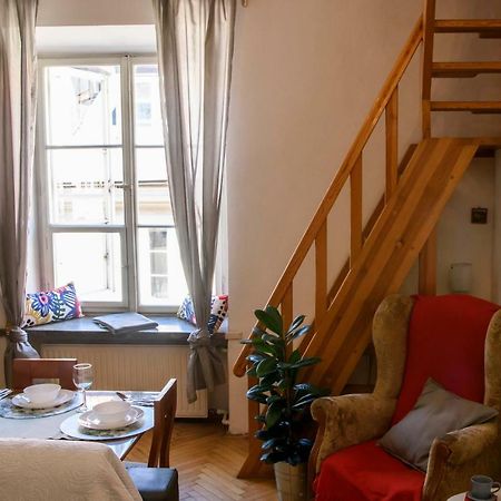 Old Town Folk Apartment Varsovia Exterior foto